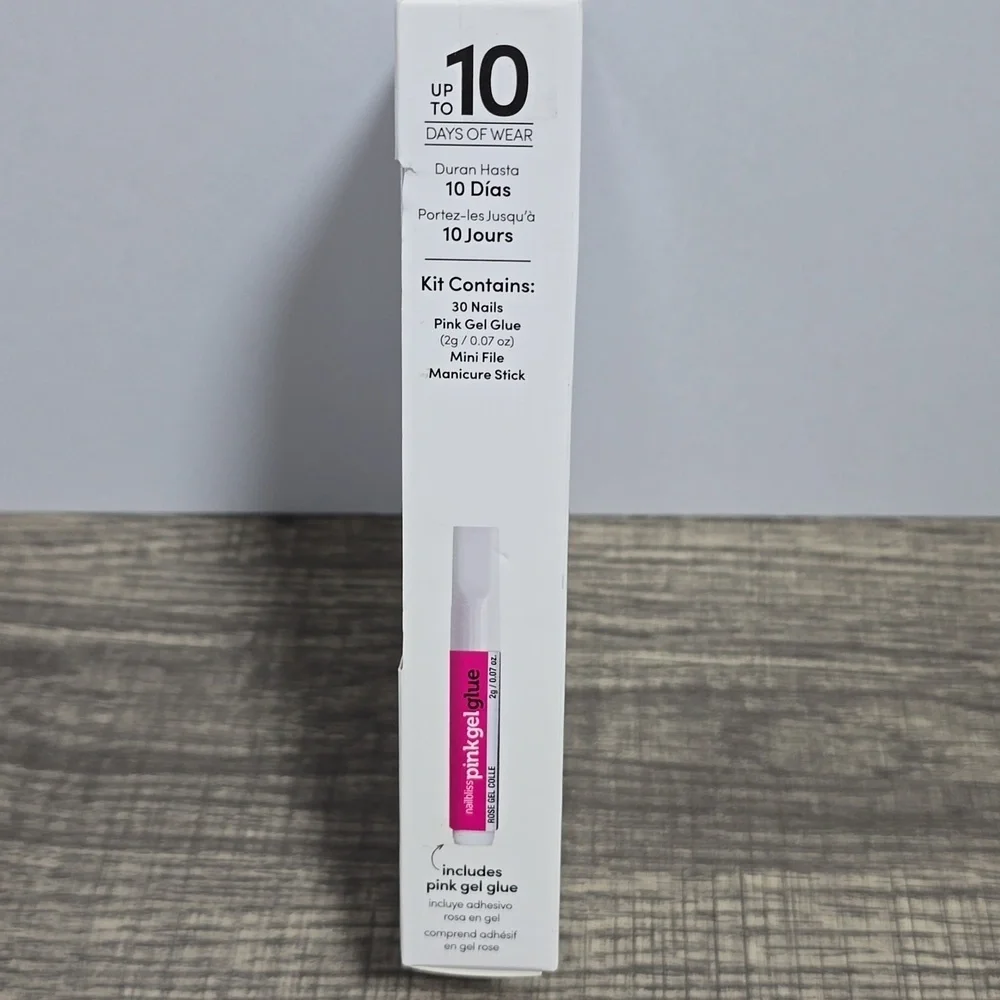 Dashing Diva NailBliss Salon Gel Nails Medium Length Brand New  - White Silver